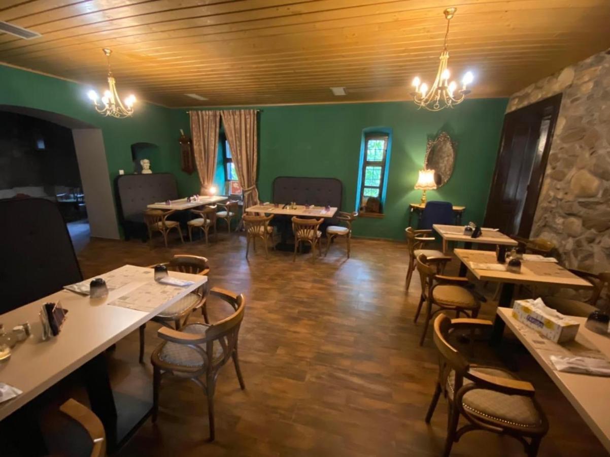 Hotel La Mosie Haţeg Exteriér fotografie
